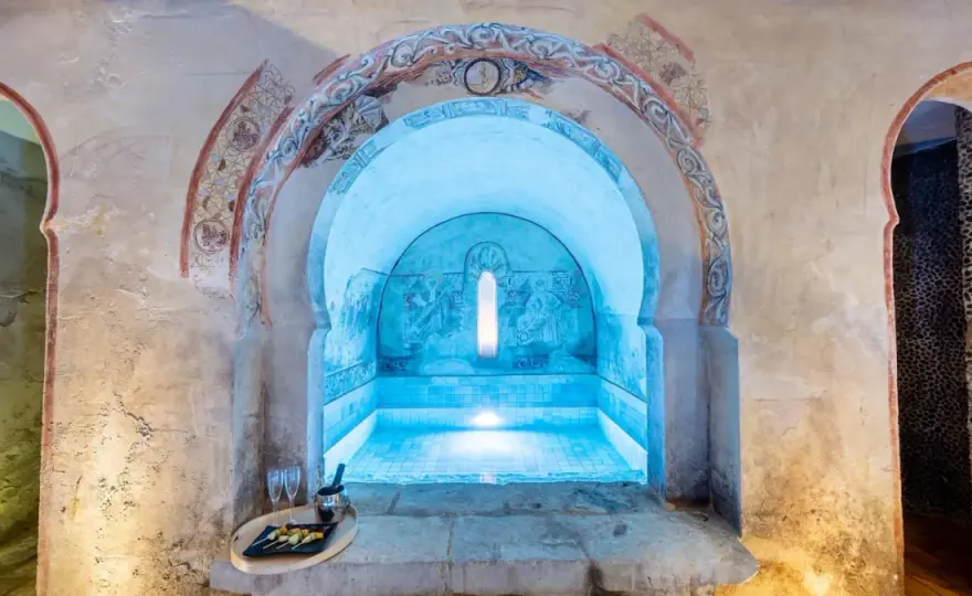 Balneario Burgo de Osma: Relájate en un entorno histórico y saludable