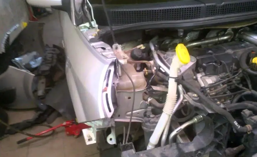 Jak wyjąć alternator Renault Scenic - uniknij kosztownych błędów