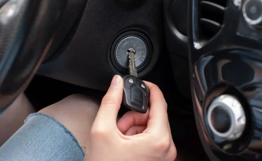 Immobilizer blokuje auto? Objawy, diagnostyka i naprawa!