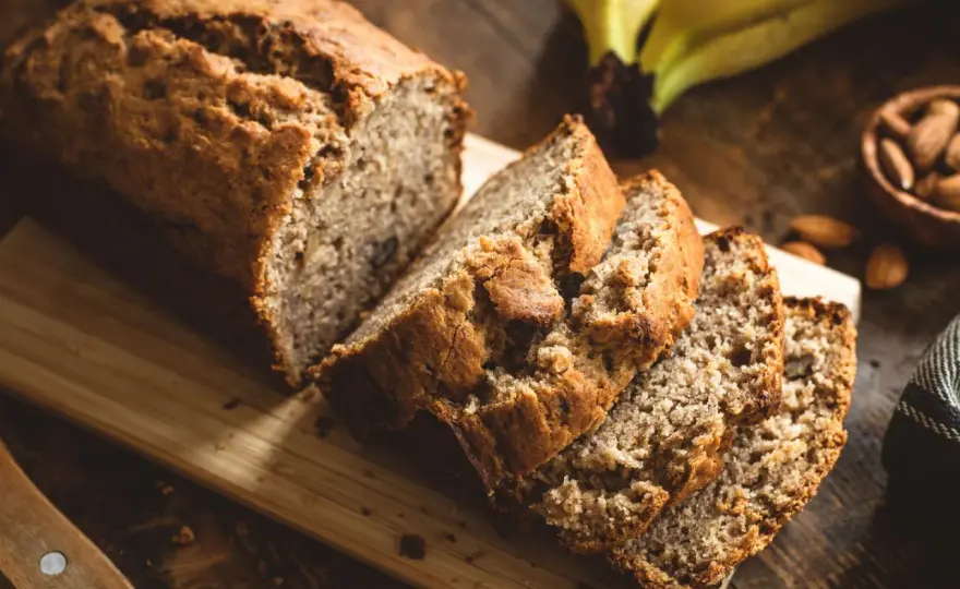 Bananenbrot ohne Zucker - So wird es saftig & lecker!