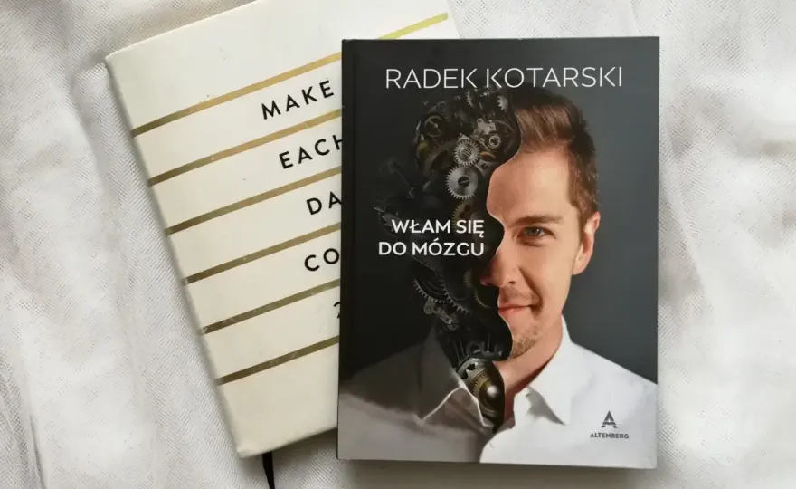 Romans w hard SF: jak połączyć naukę z uczuciami?