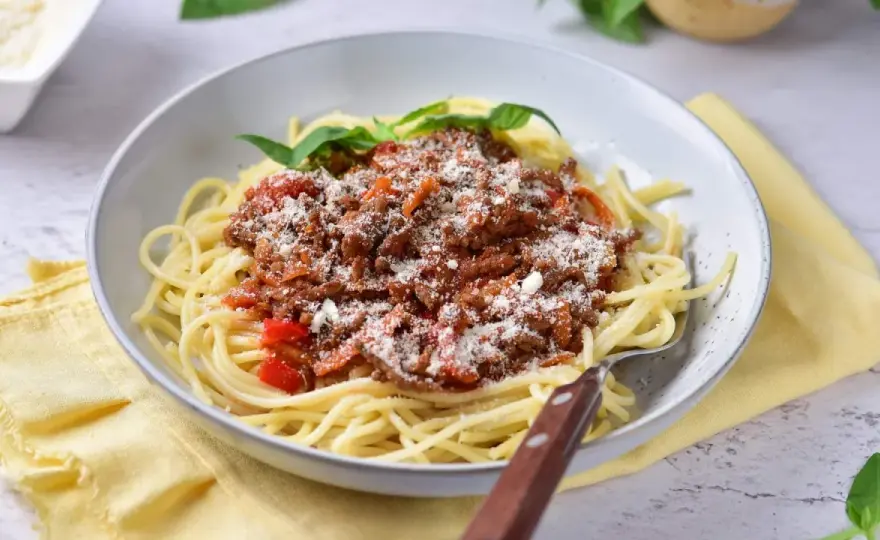 Spaghetti chili flakes: Prosty przepis na włoski obiad w 15 minut!