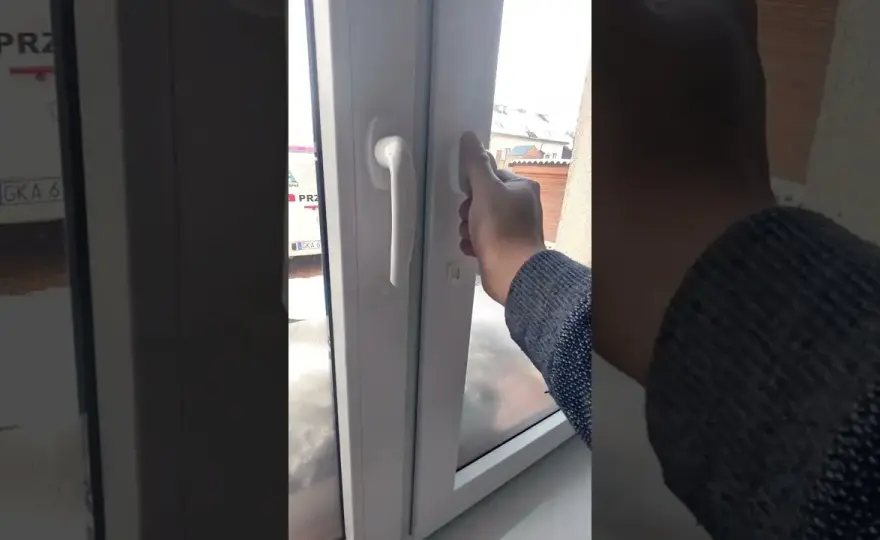 Jak zmienić okna na tryb zimowy, by zaoszczędzić na ogrzewaniu