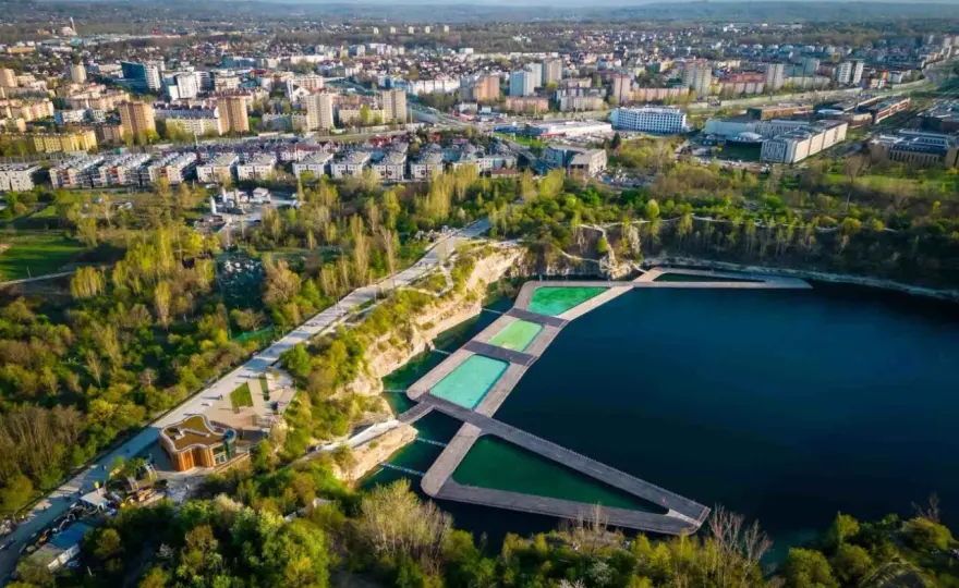 Zakrzówek Kraków 2026: Ceny, godziny, zasady i wszystko, co musisz wiedzieć