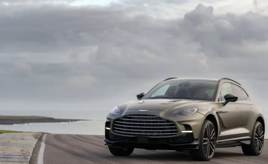 Aston Martin DBX 707 - Czy 707 KM ma sens w SUV-ie?