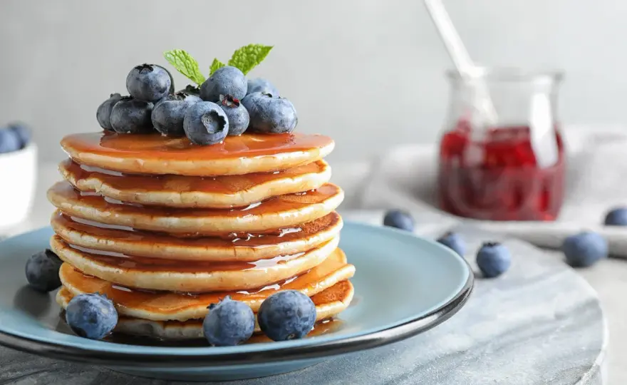 Puszyste pancakes - Jak usmażyć idealne amerykańskie placuszki?
