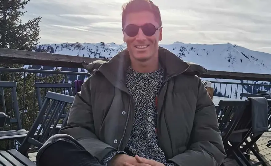 Miesięczne zarobki Lewandowskiego: Ile naprawdę wpływa na jego konto?