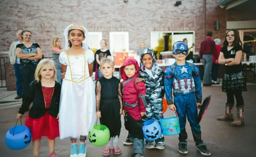 Halloweenowy żart dla dzieci - jak zrobić psikus bez bałaganu?
