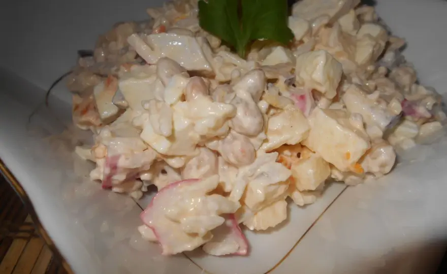 Sałatka surimi z ryżem - przepis idealny?