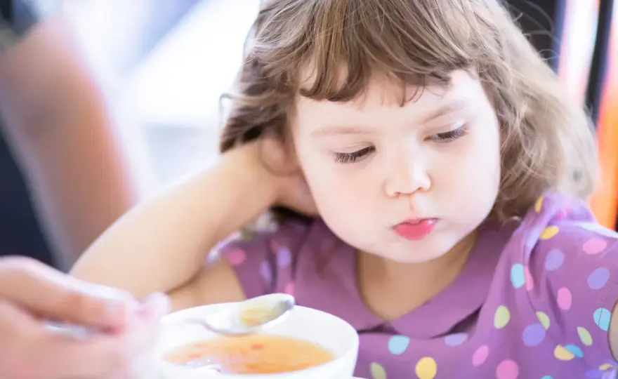 Naturalne sposoby na apetyt dziecka: Sprawdź, co działa!