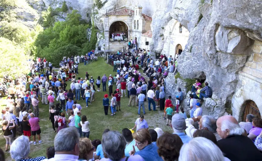 Fiestas El Escorial - San Bernabé y Romería: ¿Cuál elegir?