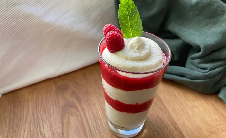 Schmandcreme - Das perfekte Grundrezept & 6 geniale Varianten