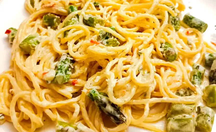 Spaghetti ze szparagami - Przepis na idealne danie bez błędów