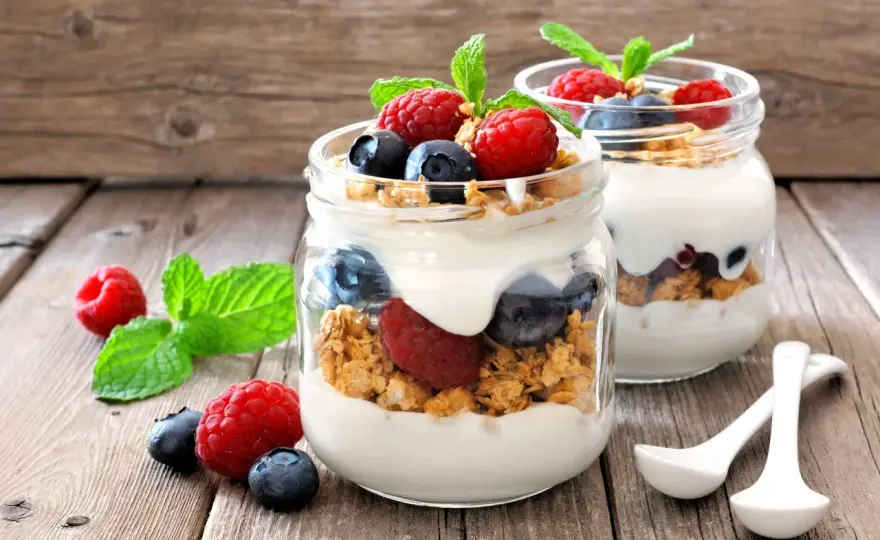 Yogur con avena, ¿engorda? Lo que cambia de verdad