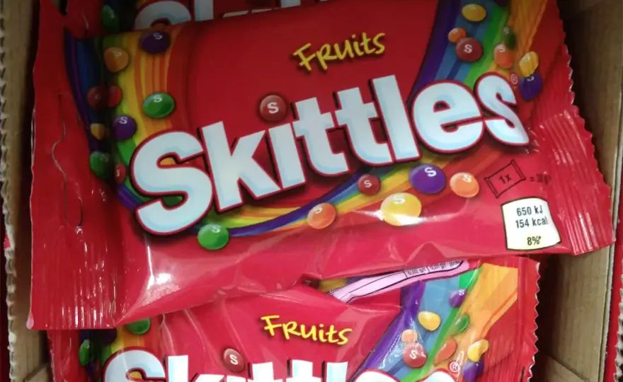 Czy Skittles są wegańskie? Odkryj składniki i kontrowersje