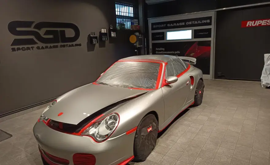 Lucidatura Auto Perfetta - Guida Completa per Risultati Pro