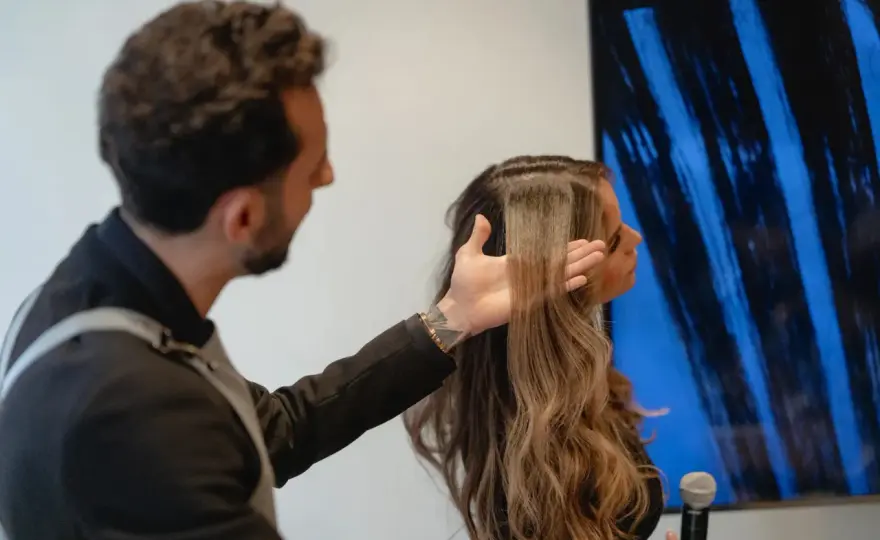 Pelo elástico, cómo recuperar su rebote sin castigarlo más
