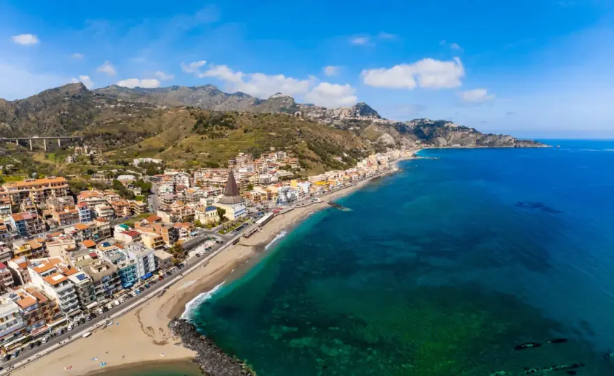 Giardini Naxos - sycylijski kurort w obiektywie blogerki