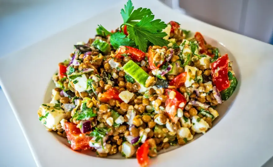 Linsensalat mit Feta - So gelingt die perfekte Balance