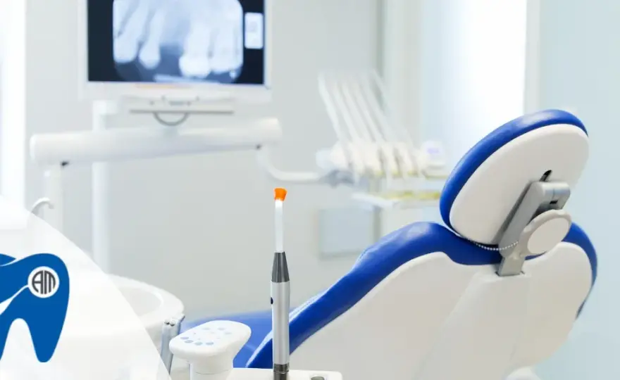 Czy z zimnem można iść do dentysty? Kiedy odwołać wizytę?