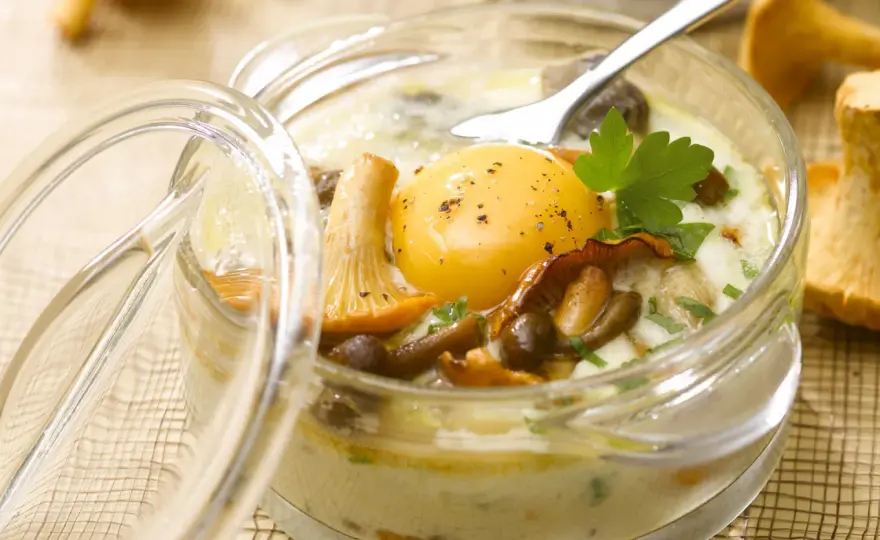 Œuf cocotte au four - Le secret d'un jaune coulant