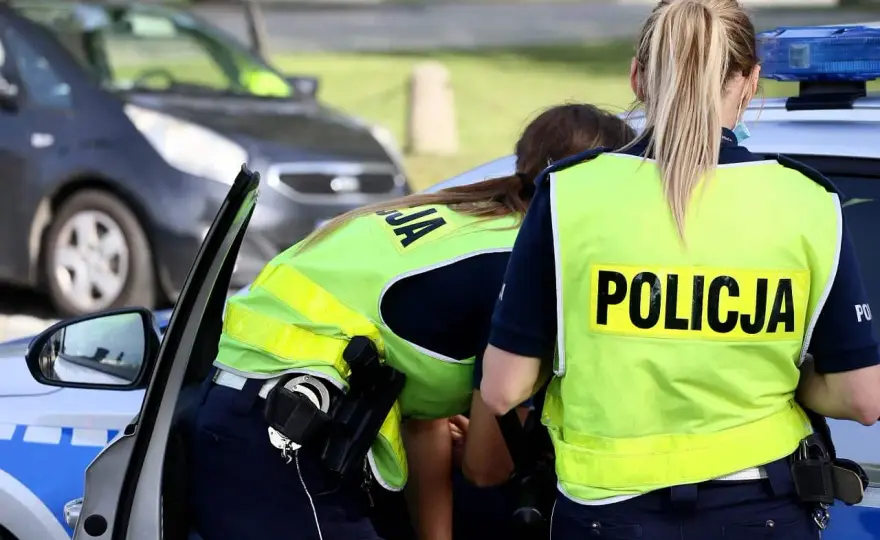 Co powinieneś wiedzieć o danych, do jakich ma dostęp policja podczas kontroli