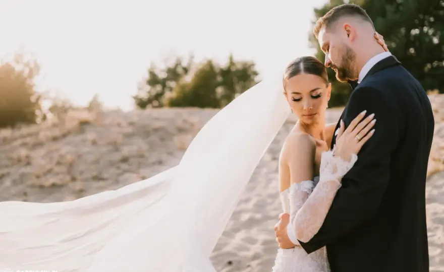 Ile kosztuje fotograf ślubny? Cennik i porady