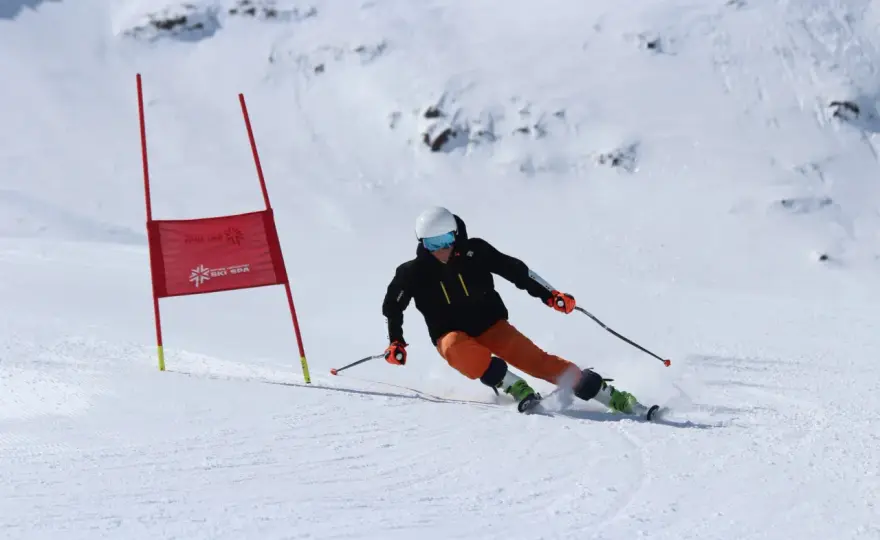 Slalom gigant - Prędkość, technika i klucz do sukcesu na stoku
