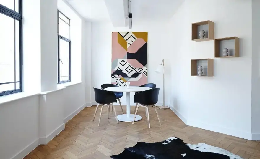 Salon w bloku - 5 trików, które powiększą wnętrze