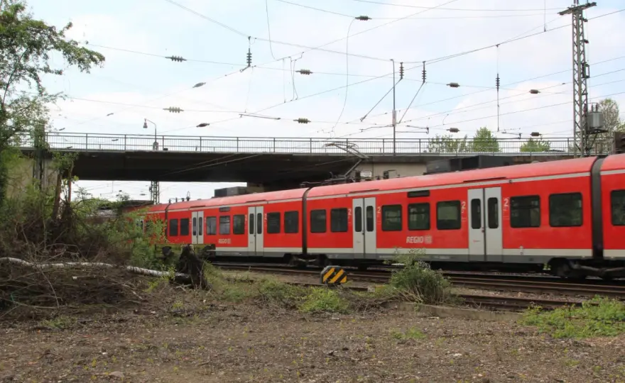 RE8 NRW - Dein Guide: Strecke, Tickets & Baustellen