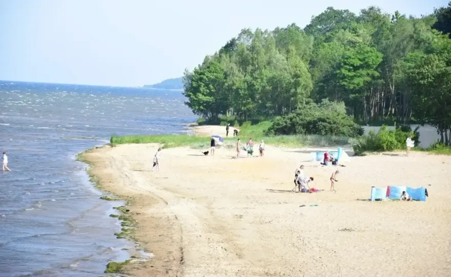 Plaża w Swarzewie - Czy to miejsce dla Ciebie? Sprawdź!