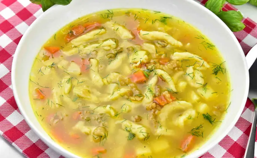 Domowe zacierki do zupy - idealne! Przepis krok po kroku