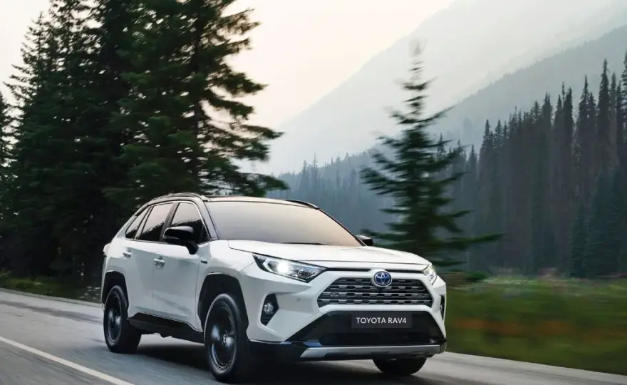 Toyota RAV4 jaki silnik wybrać, aby uniknąć kosztownych błędów?
