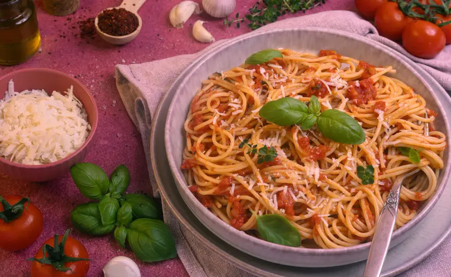 Spaghetti Napoli - Perfekte Tomatensauce in 20 Min. kochen