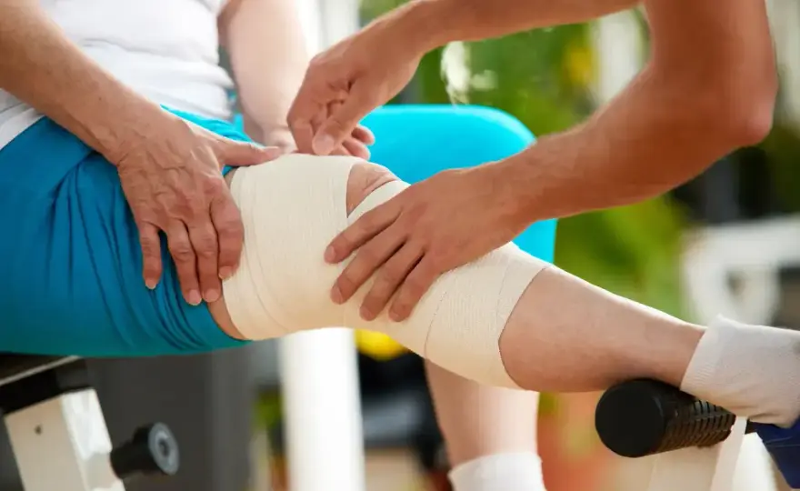 Cómo curar un desgarro muscular: métodos efectivos y tiempos de recuperación