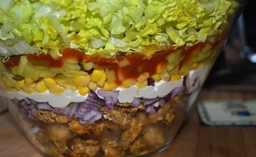 Sałatka gyros co po kolei - krok po kroku do pysznej sałatki
