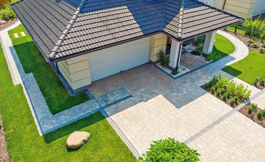Podjazd z klińca krok po kroku: Praktyczny przewodnik DIY