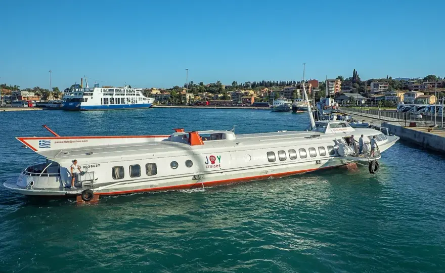 Prom Korfu - Saranda - Ile kosztuje bilet i który prom wybrać?