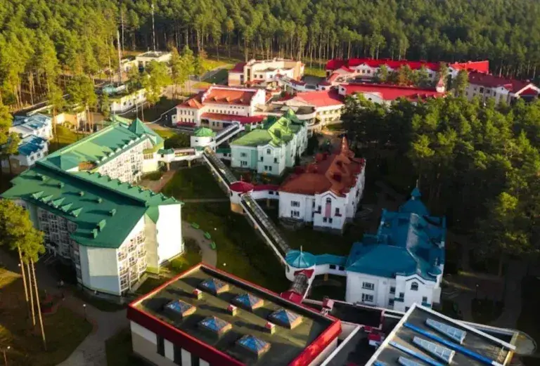 Jak napisać rezygnację z sanatorium do NFZ i uniknąć problemów