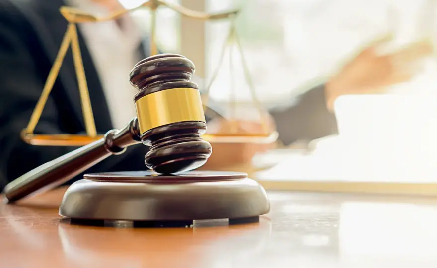 Kiedy wygasa dożywotnia służebność mieszkania? Kluczowe przyczyny i formalności