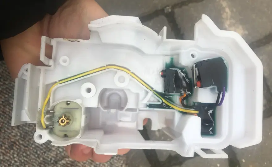 Jak podłączyć centralny zamek w Fiacie Panda? Poradnik DIY!