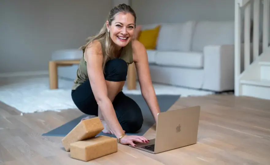 Restorative yoga positioner - Så vilar du på rätt sätt
