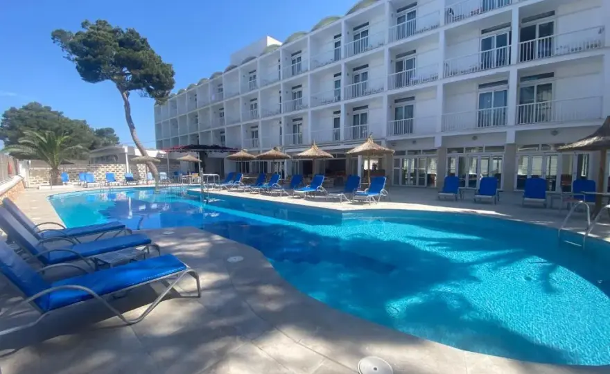 Hotel Isla Cabrera Mallorca: Disfruta de un Paraíso en la Playa
