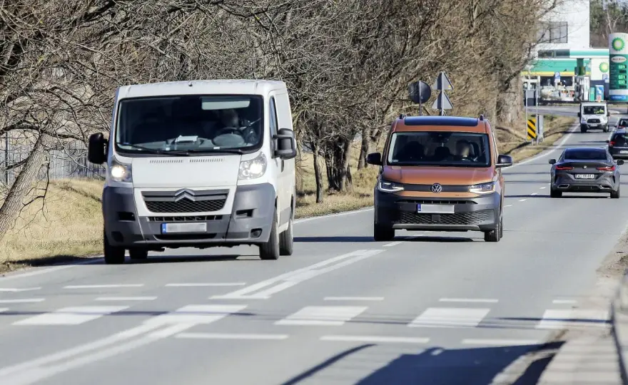 Wyprzedzanie na pasach - Mandat, punkty i przepisy w 2026 roku
