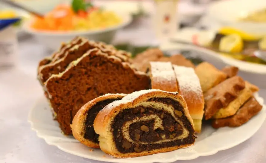 Jak sparzyć mak wrzątkiem? Idealny makowiec bez goryczki!