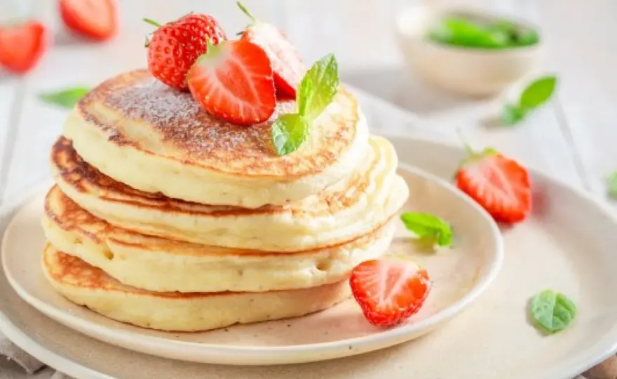 Ciasto na pancakes - jak zrobić puszyste placki?