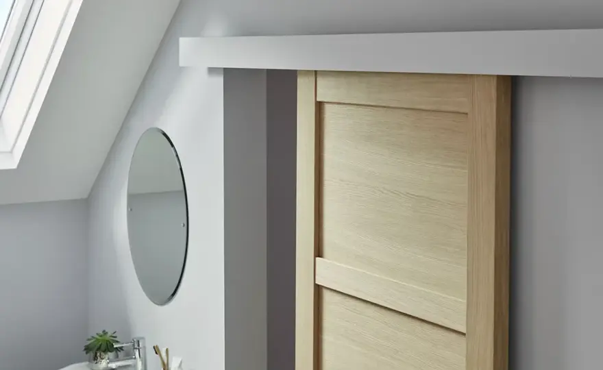 Jak naprawić podrapane drzwi? Sekrety profesjonalistów DIY