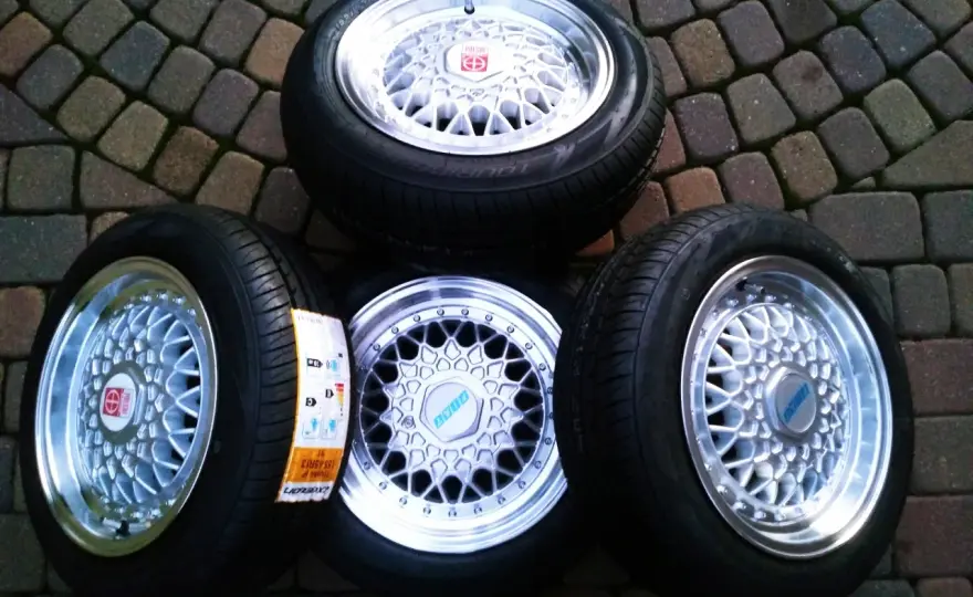 Jakie felgi pasują do Fiata 126p? Sprawdź idealne opcje i wymiary
