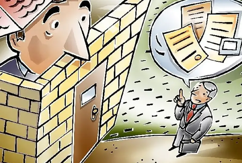 Obmurowanie domu drewnianego: Pozwolenie na budowę jak uniknąć kar?