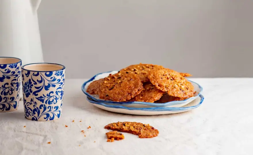 Galletas de jengibre caseras, crujientes o tiernas